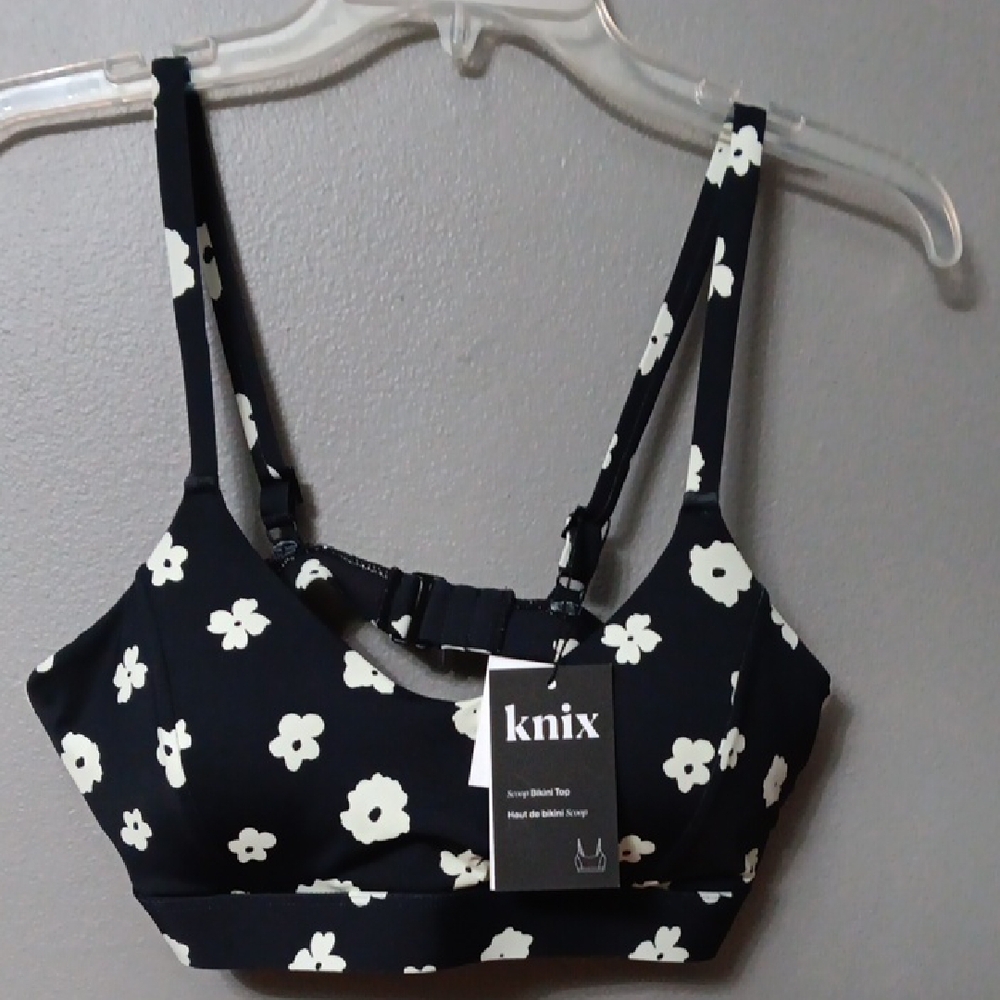 Knix Black and White Floral Scoop Bikini Top